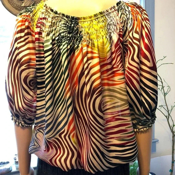 Violet & Clair Colorful Summer Blouse Women Size S - Picture 2 of 8